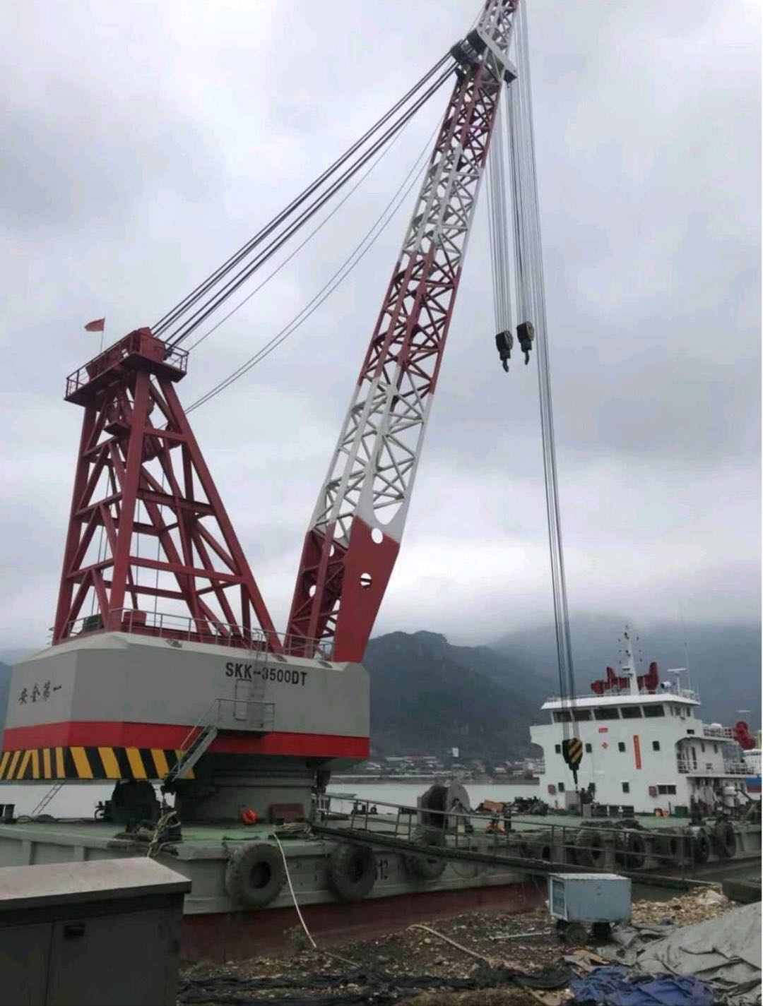 出售 350吨自航浮吊起重船 福建 宁德市-2.jpg