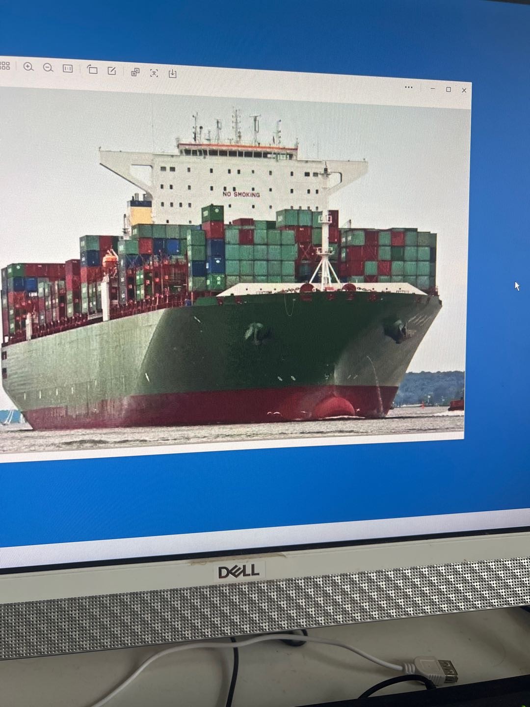 售3300TEU集装箱船 2025年造无限航区  香港-2.jpg