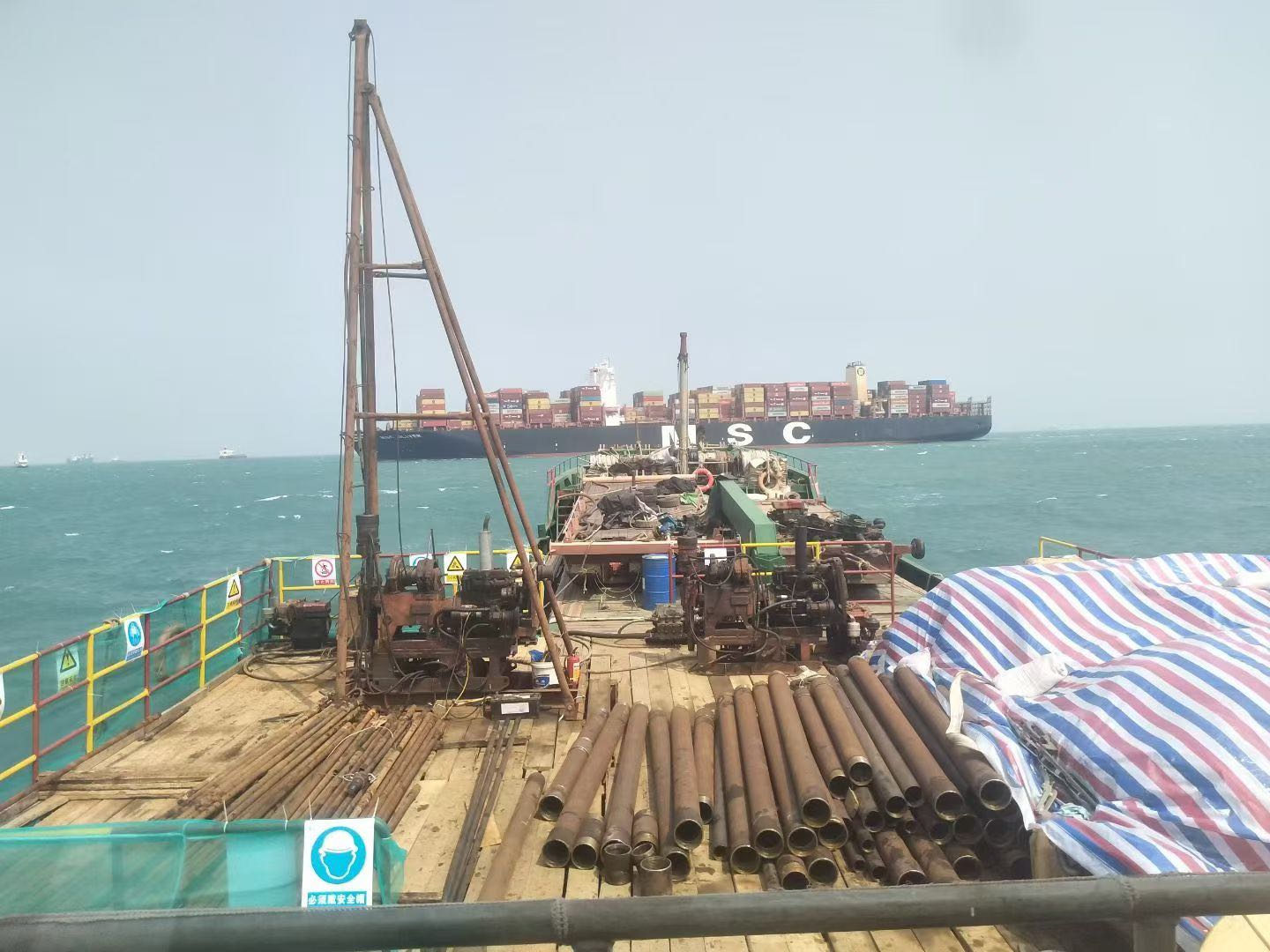 出售沿海CCS钻探船  香港-2.jpg