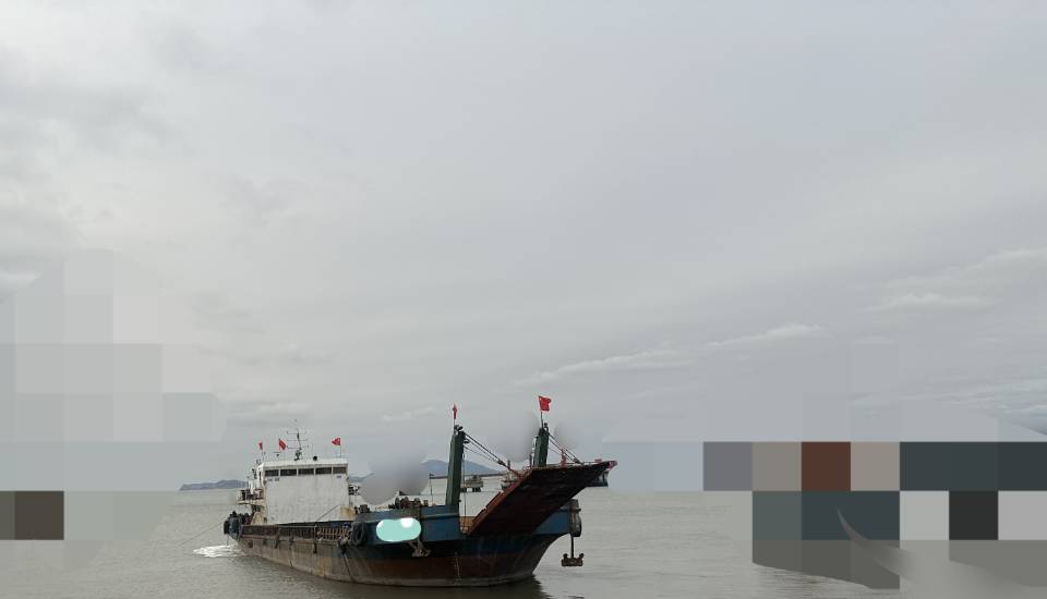 出售1200吨沿海后驾甲板船 江苏 南京市-2.jpg
