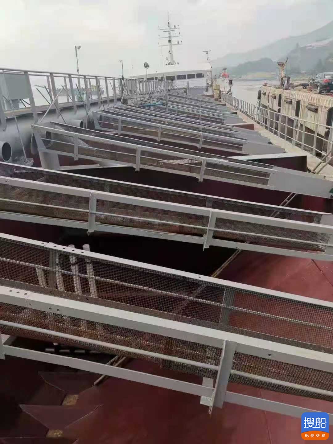 5300吨沿海自吸自卸皮带砂船 江苏 南京市-2.jpg