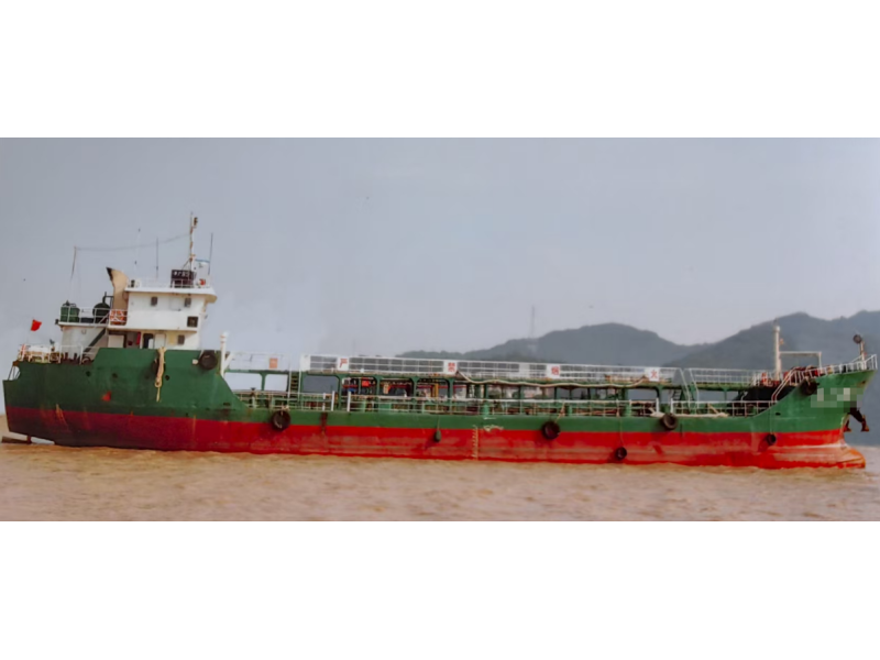 2012年建造4200吨CCS油船出售-2.png