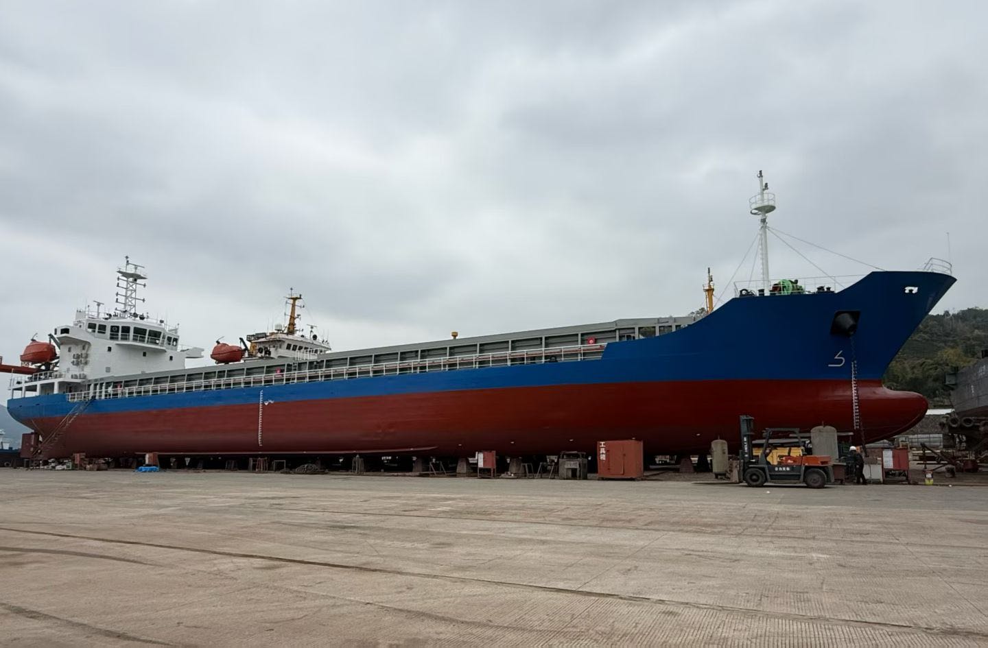 出售 ：4600吨双机双壳散货船 建造年份：2017年 建造地址：中国 浙江 福建 宁德市-2.jpg