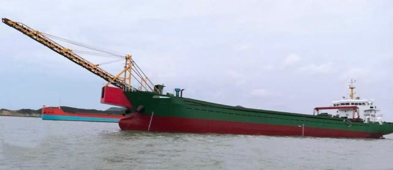低价4500吨沿海自卸砂船 建造年份：2019年 建造地址： 中国 福建 宁德市-2.jpg